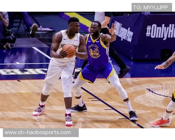 锡安半场表现抢眼展现全能身手助球队争胜 锡安半场表现抢眼展现全能身手助球队争胜