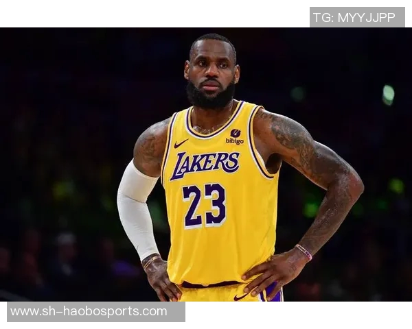 米切尔赞鲍尔赛场思维与詹姆斯相似强调球队所需的关键特质