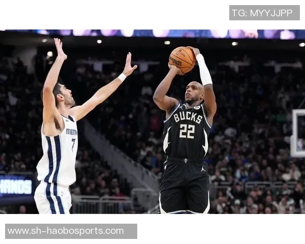 德里克怀特强调篮板球重要性呼吁全队全力以赴冲抢每一个篮板 德里克怀特强调篮板球重要性呼吁全队全力以赴冲抢每一个篮板