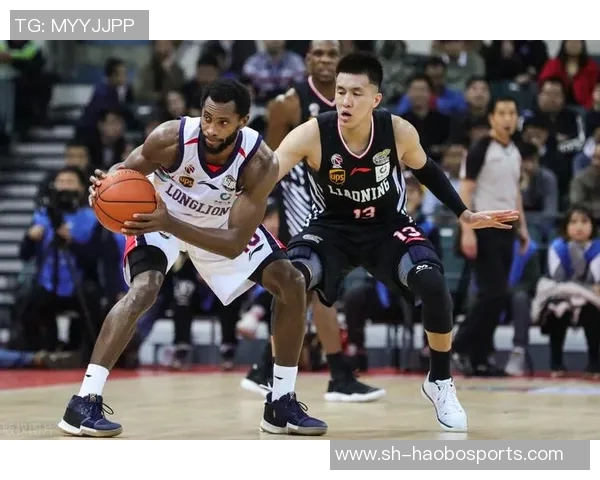 福克斯盛赞文班潜力无限期待携手追逐篮球伟大之路