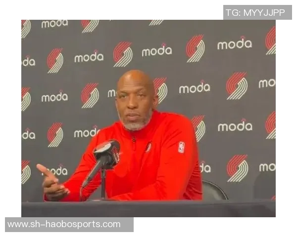 比卢普斯称赞杨瀚森挡拆后决策能力强调其出色的防守阅读能力