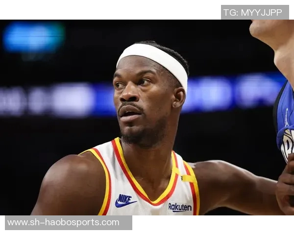 库里分享谷歌折叠手机广告幕后花絮巴特勒奇特造型意外现身引关注 库里分享谷歌折叠手机广告幕后花絮巴特勒奇特造型意外现身引关注