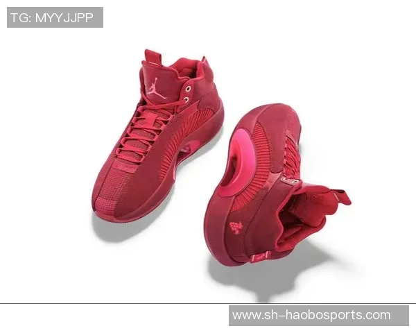 塔克晒出喷泡配色Book1PE球鞋引发热议超越布克本人魅力 塔克晒出喷泡配色Book1PE球鞋引发热议超越布克本人魅力